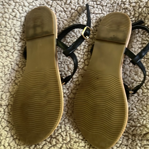 SANDALUP size 5 black/tan sandals/thongs - Picture 4 of 5